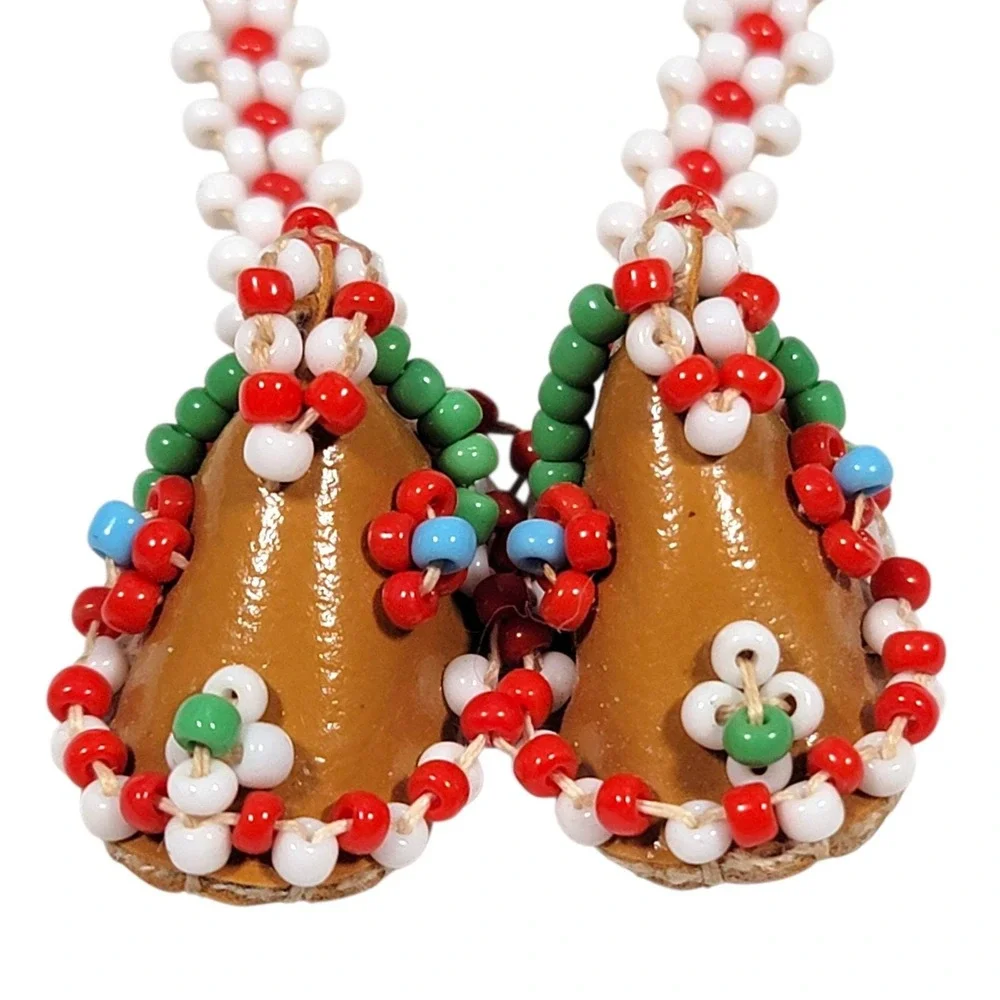 VTG‎ 60s Beaded Moccasin Necklace Childrens Faux Leather White Red Hong Kong